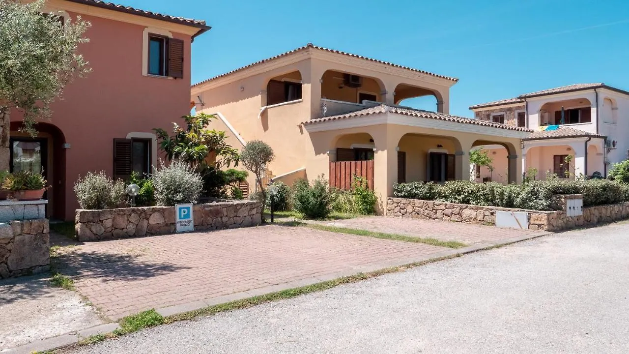 Apartment Casa Vacanza La Suaredda San Teodoro