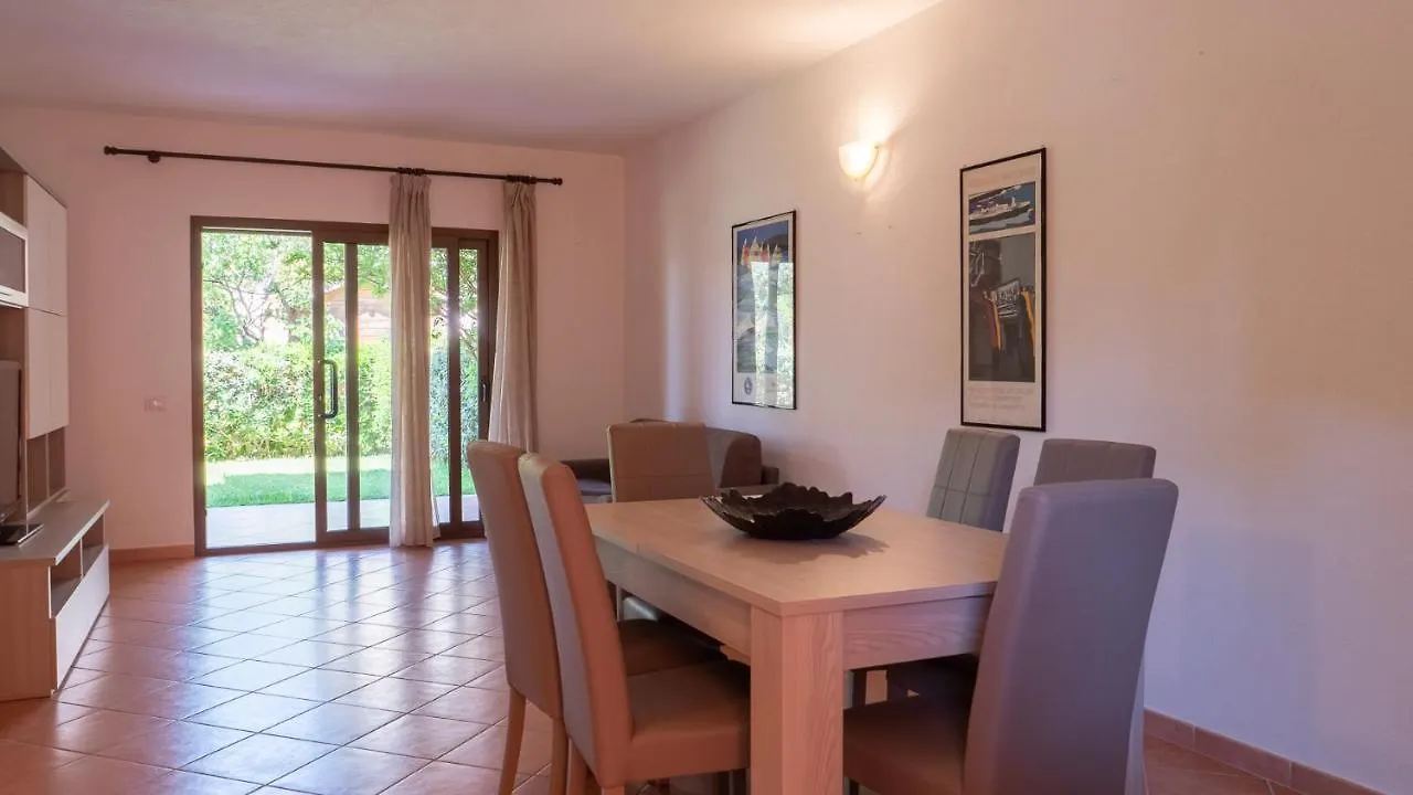 Casa Vacanza La Suaredda San Teodoro  Apartment